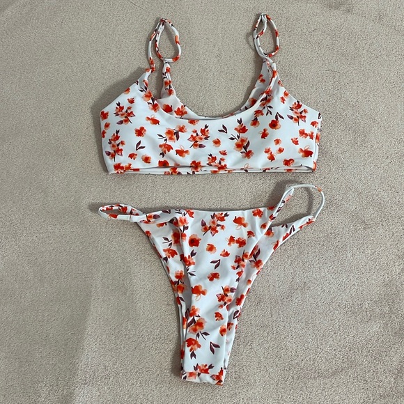 Floral bikini two piece - Picture 1 of 5
